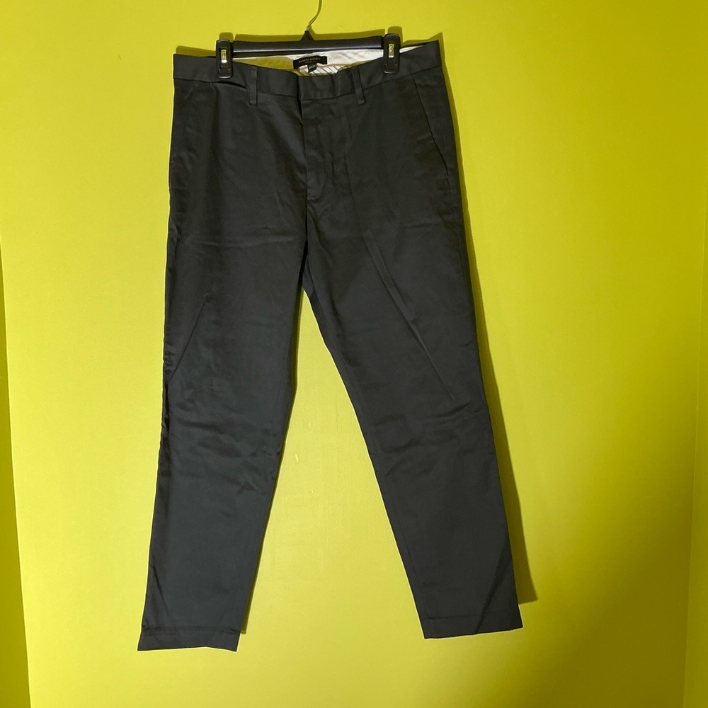 Banana Republic Tapered fit Chino Pants